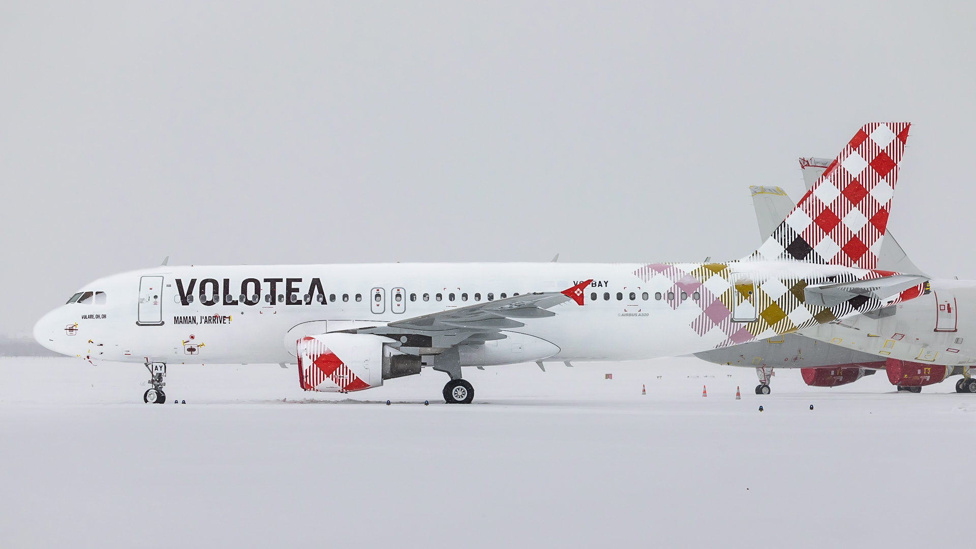 volotea carry on